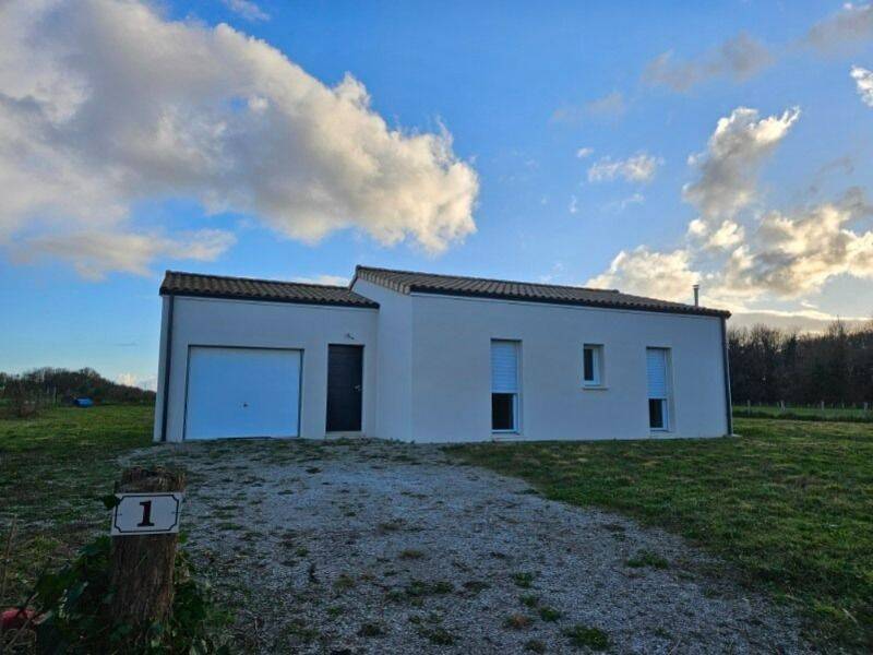 Maison 3 pièces 67 m² · à Voulême · 67 m² · 132 000 €