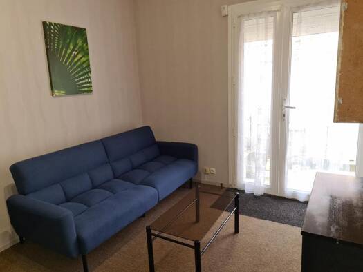 Appartement à louer 440 € 2 pièces 1 chambre 37 m² Étage 1/1 Foch Le Creusot 71200