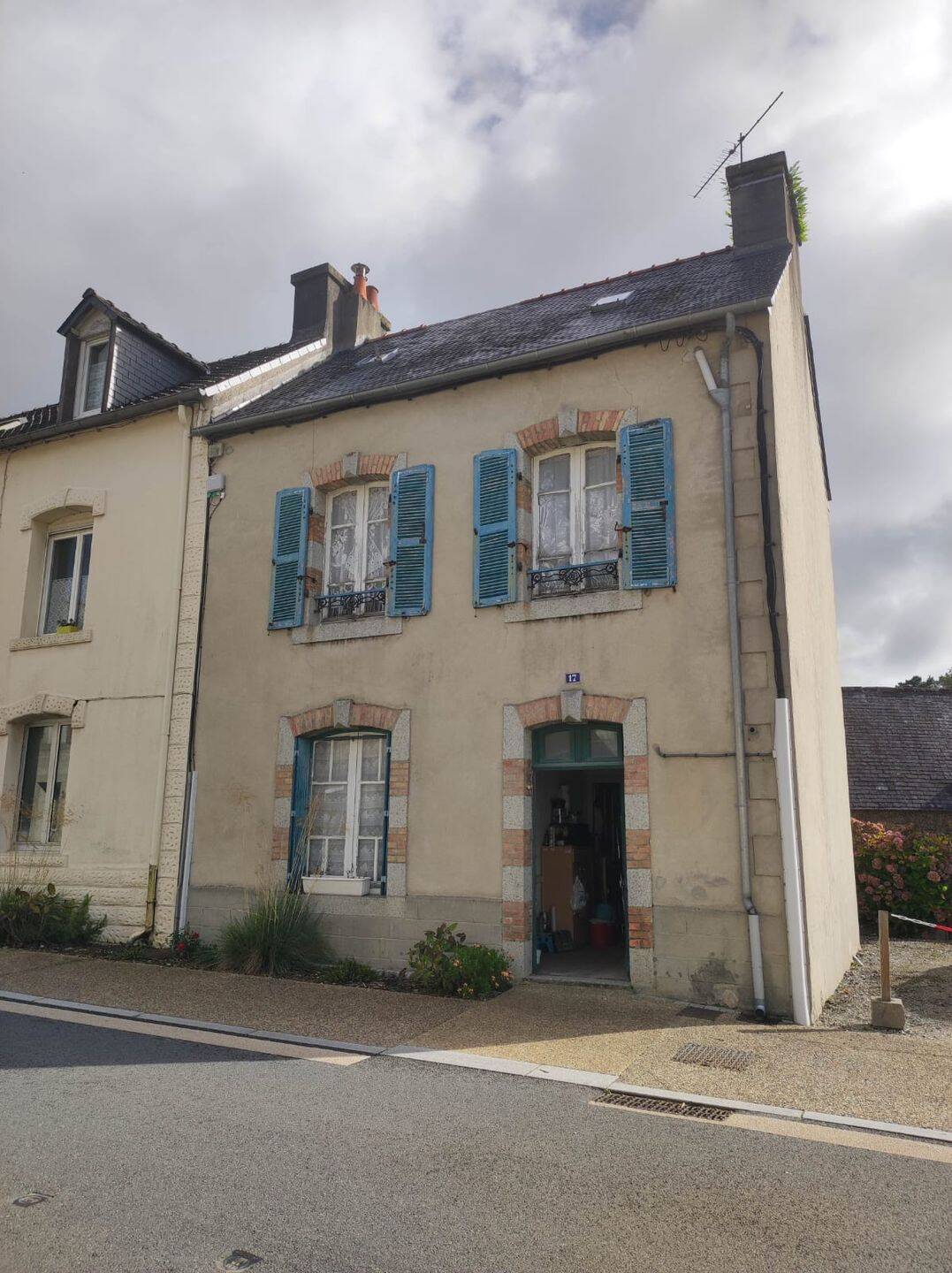 Maison 3 pièces 54 m² · à Brasparts · 54 m² · 60 000 €
