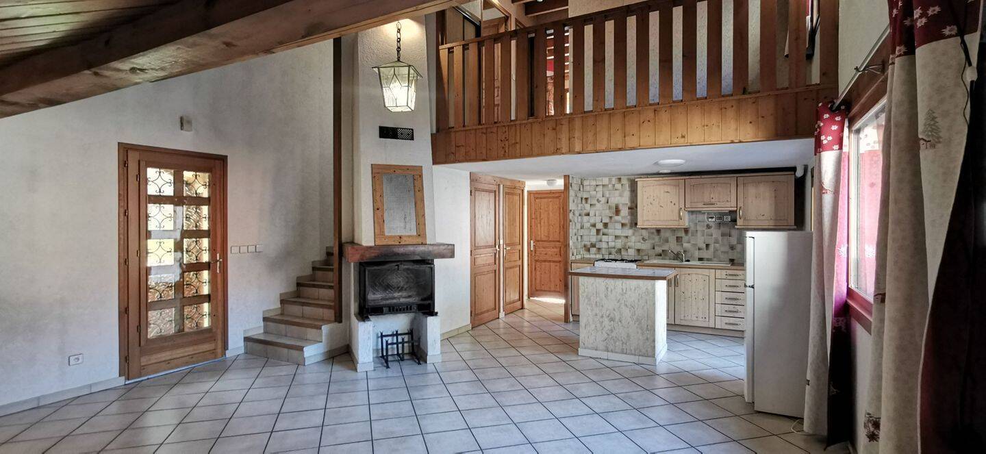 Appartement 4 pièces 155 m² · à Pralognan-la-Vanoise · 155 m² · 450 000 €