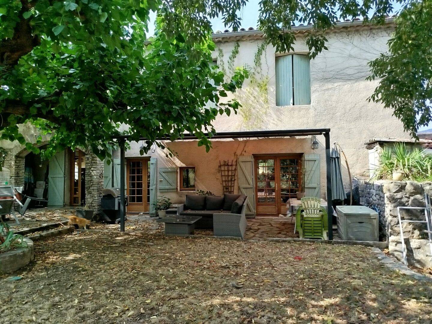 Maison 7 pièces 156 m² · à Laroque · 156,3 m² · 376 000 €