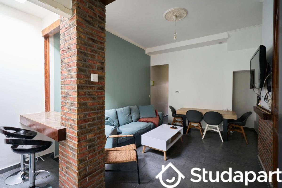 1 pièce 9 m² · à Lille · 9 m² · 470 €