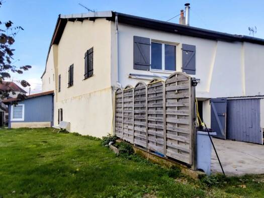 Maison à vendre 97 000 € 5 pièces 4 chambres 114 m² 853 m² de terrain Mirecourt 88500