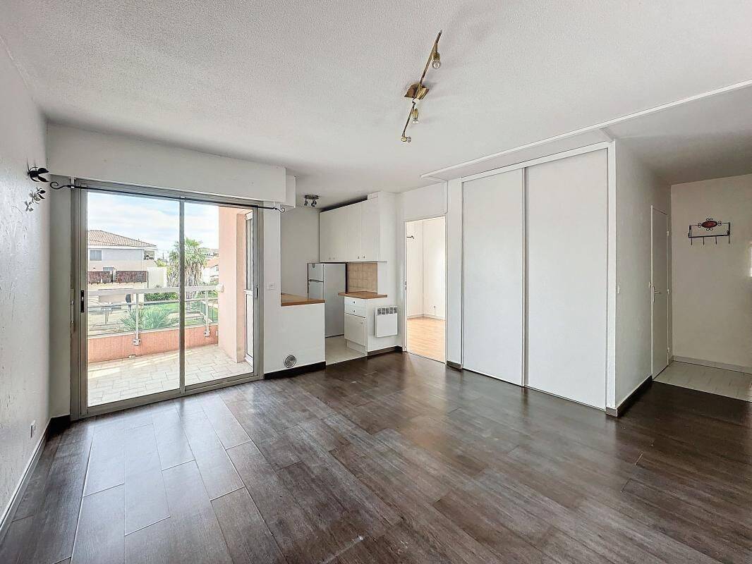 Appartement 2 pièces 41 m² · à Vallauris · 40,5 m² · 770 €/mois