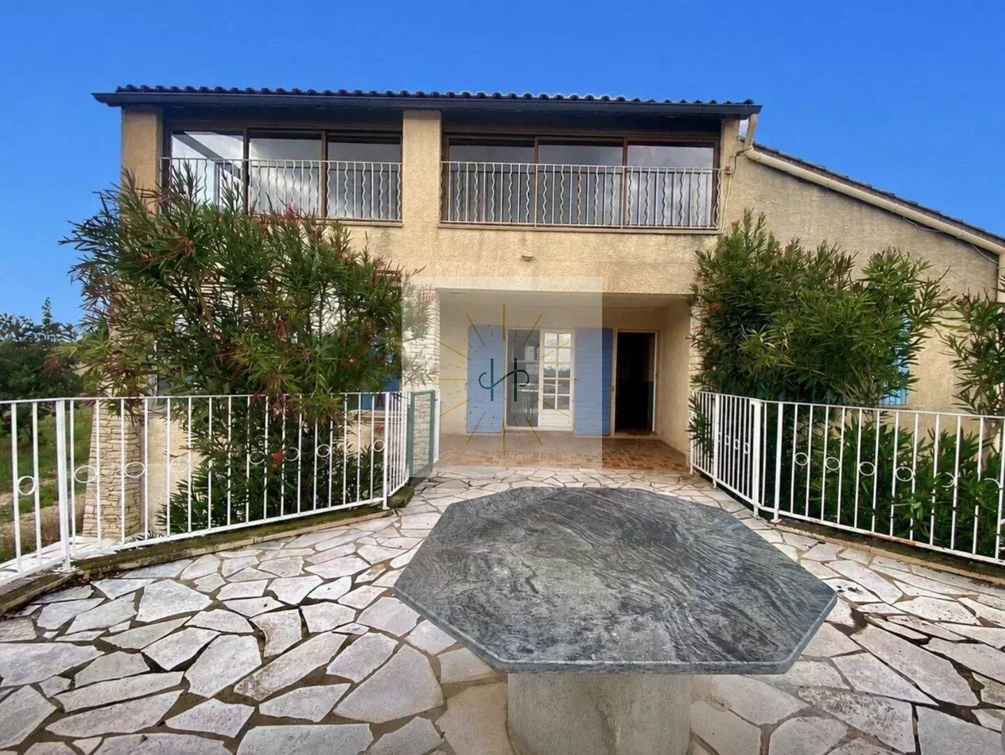 Maison 10 pièces 130 m² · à Tulette · 130 m² · 349 000 €