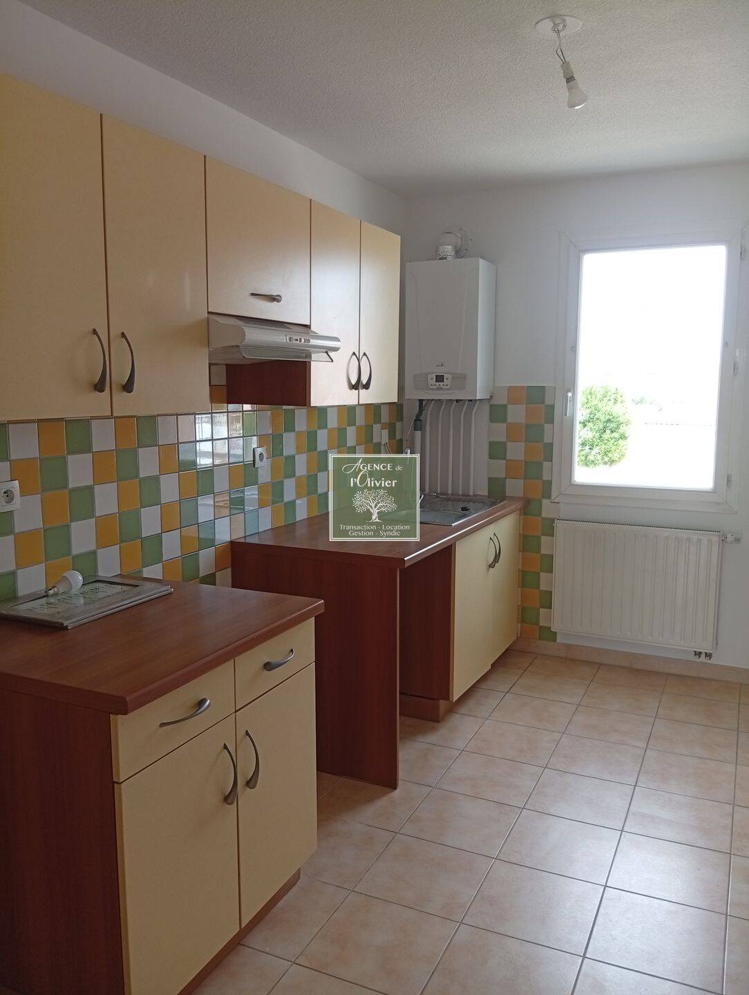 Appartement 3 pièces 71 m² · à Fourques · 71 m² · 840 €/mois