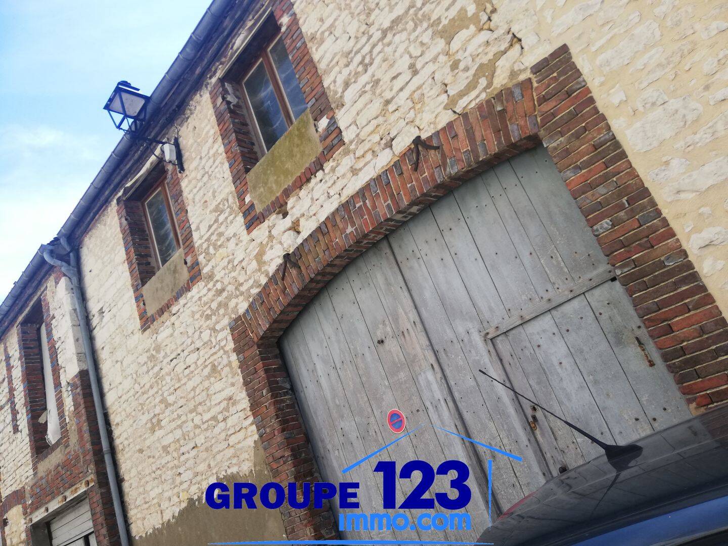 Maison 1 pièce 106 m² · à Montholon · 106 m² · 35 900 €