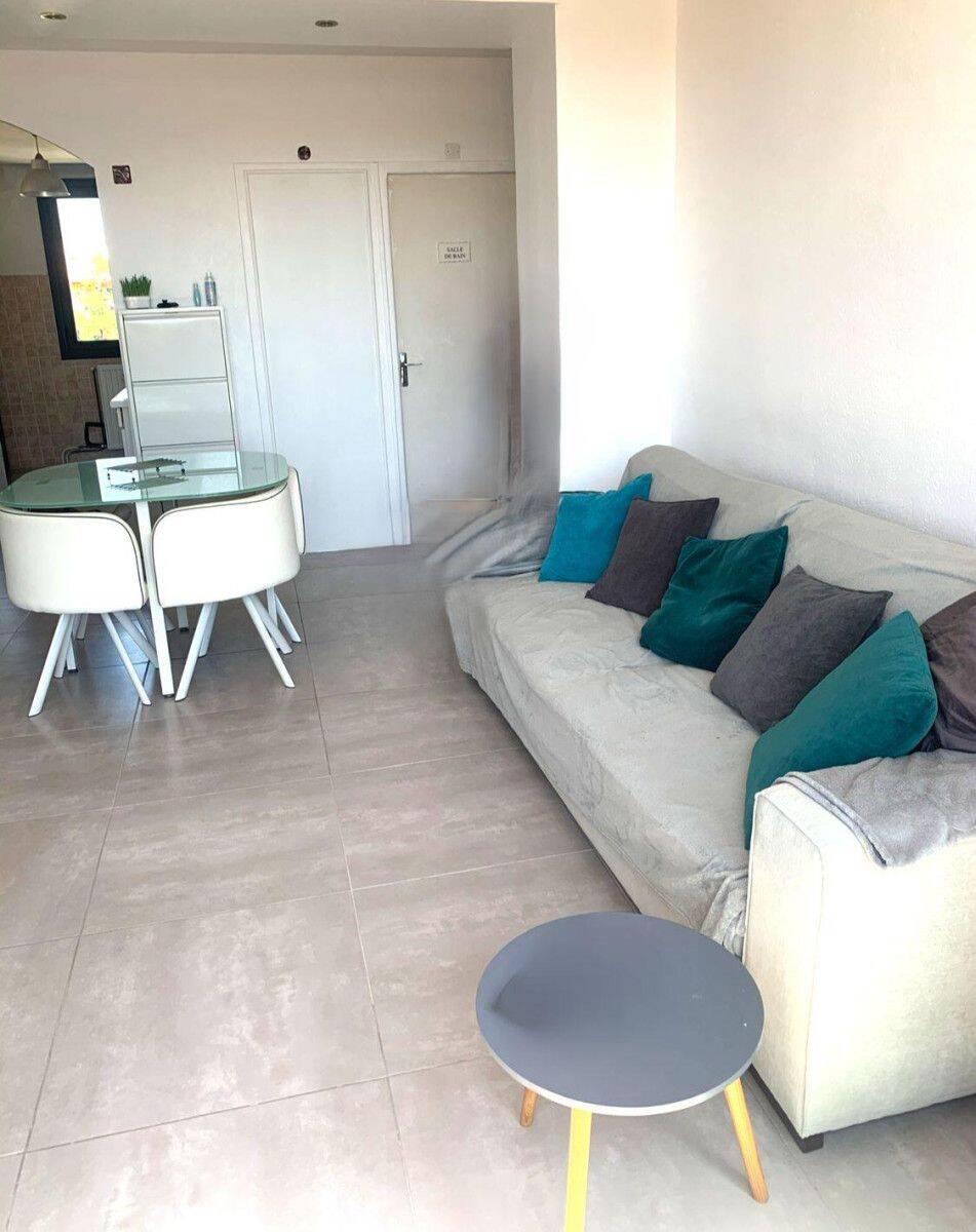 Appartement 3 pièces 60 m² · à Saint-Raphaël · 60 m² · 866 €