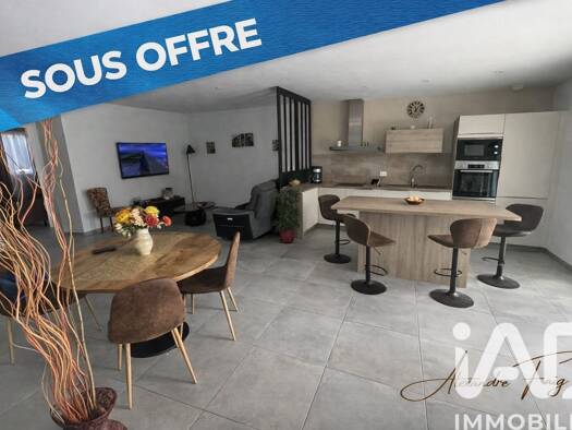 Maison de plain-pied à vendre 265 000 € 3 pièces 2 chambres 105 m² 229 m² de terrain Sud Pia 66380