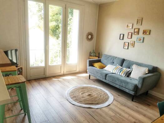 Appartement à louer 690 € 4 pièces 3 chambres 60 m² Étage 3/3 Centre-Marcadieu-Marne Tarbes 65000