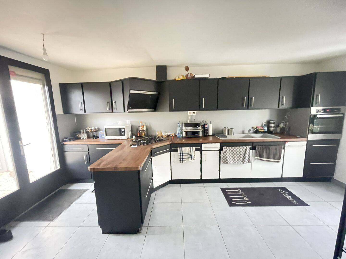 Maison 6 pièces 140 m² · à Chemillé-en-Anjou · 140,4 m² · 148 500 €