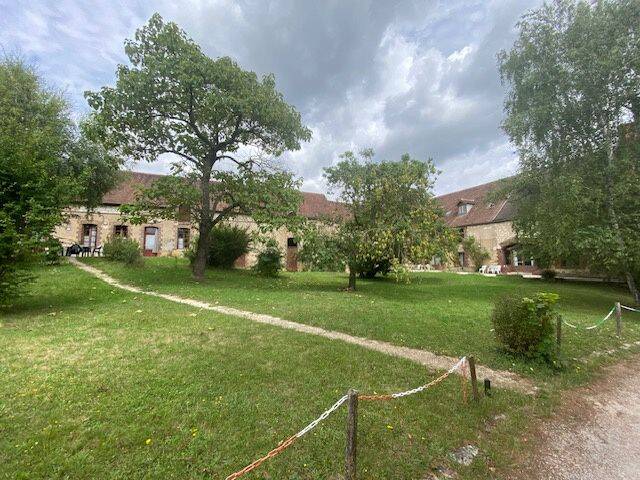 Maison 35 pièces 879 m² · à Sens · 879 m² · 630 000 €