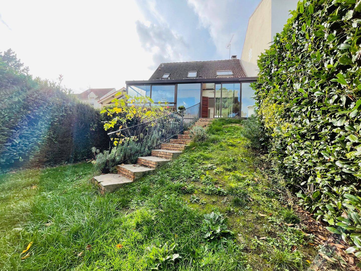 Maison 6 pièces 120 m² · à Montesson · 120,3 m² · 2 275 €/mois