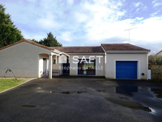 Pavillon à vendre 197 916 € 5 pièces 4 chambres 136 m² 1 710 m² de terrain Angliers 86330