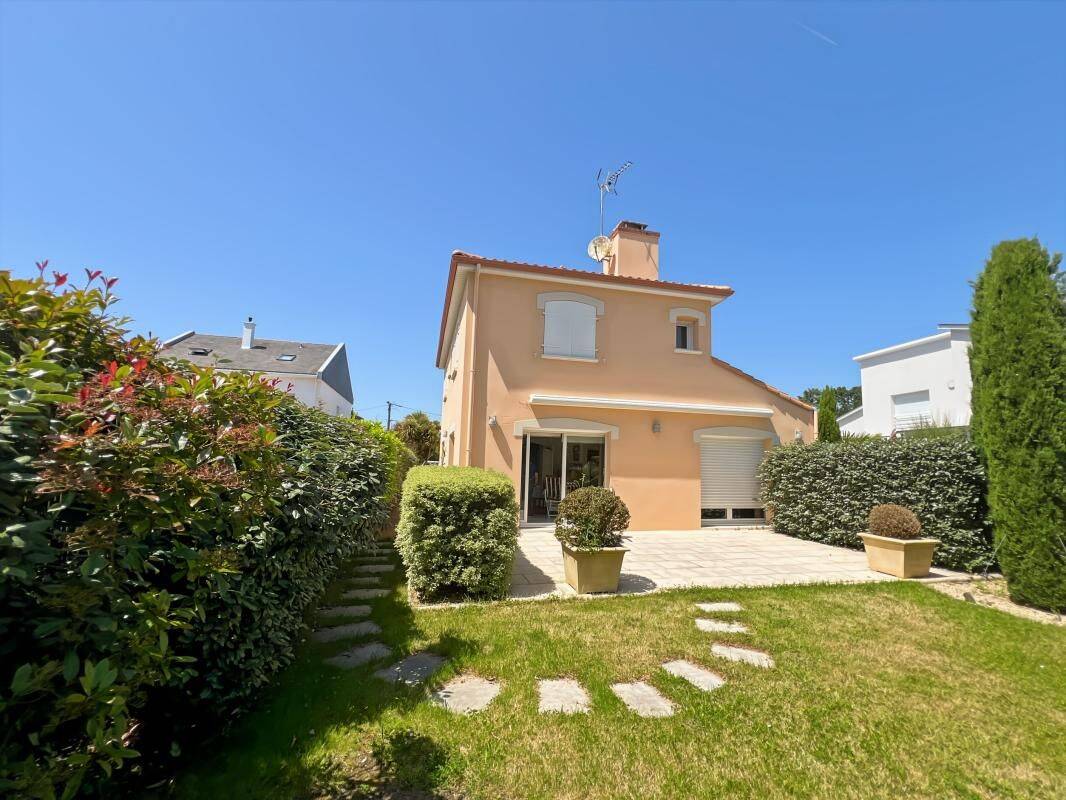 Maison 5 pièces 181 m² · à La Baule-Escoublac · 181 m² · 695 460 €