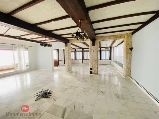 Boutique à louer 2 700 € 190 m² de surface de vente Livry-Gargan 93190