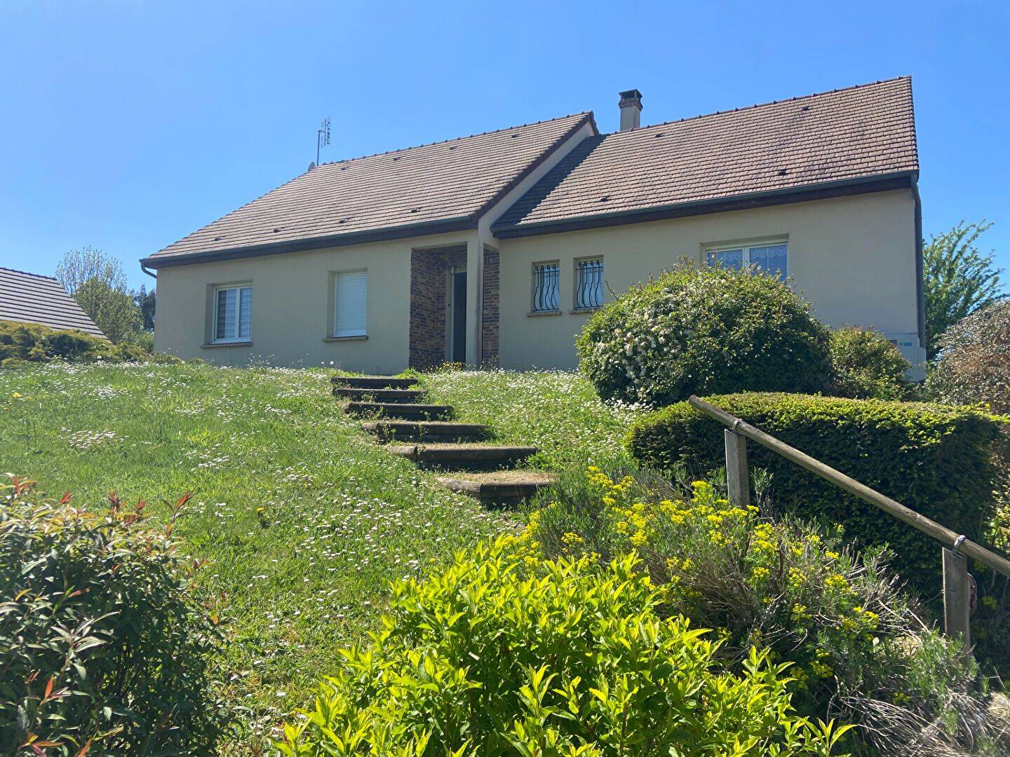 Maison 7 pièces 172 m² · à Guérigny · 172 m² · 235 000 €