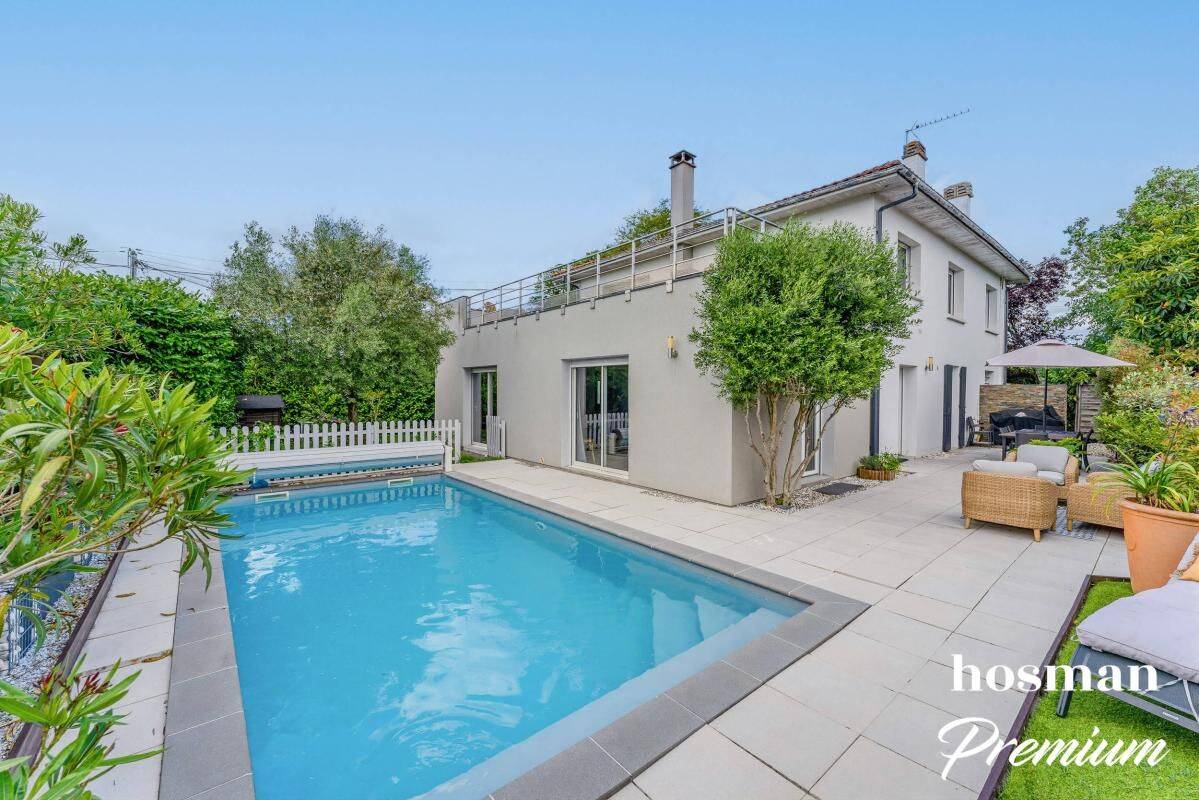 Maison 7 pièces 205 m² · à Mérignac · 205 m² · 795 000 €