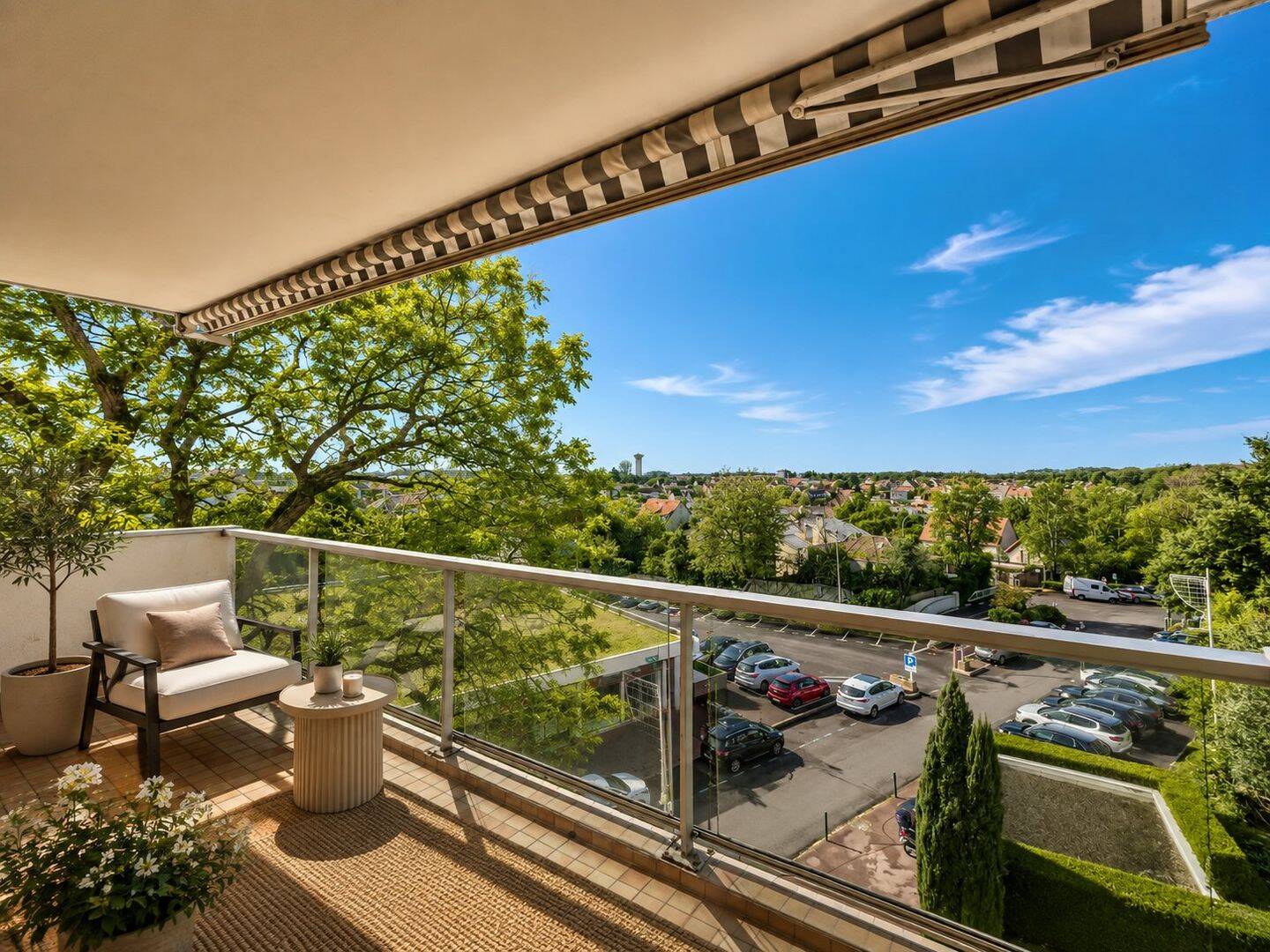 Appartement 5 pièces 108 m² · à Jouy-en-Josas · 108 m² · 385 000 €