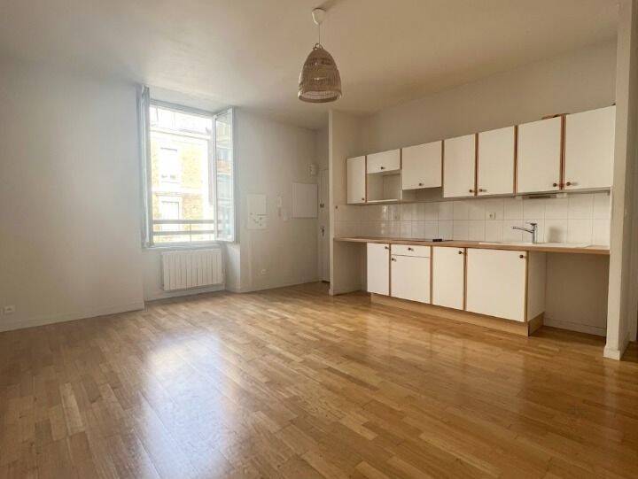 Appartement 2 pièces 49 m² · à Nantes · 49,3 m² · 756 €