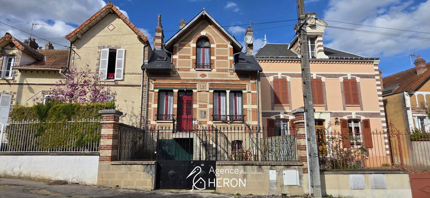 Maison 5 pièces 98 m² · à Pont-sur-Yonne · 98,3 m² · 122 000 €