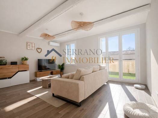 Maison à vendre 349 000 € 6 pièces 4 chambres 177 m² Maillane 13910