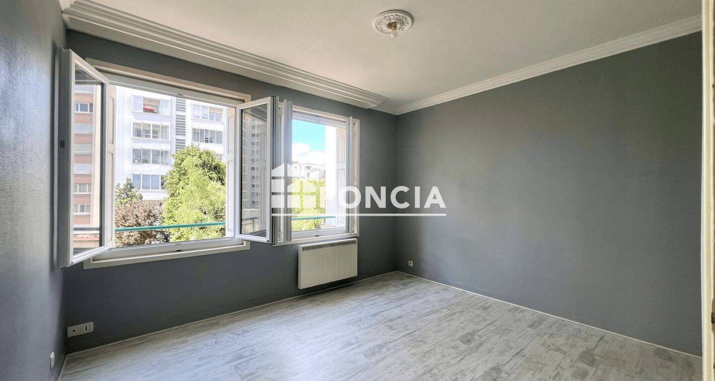 Appartement 2 pièces 45 m² · à Saint-Étienne · 45 m² · 450 €/mois