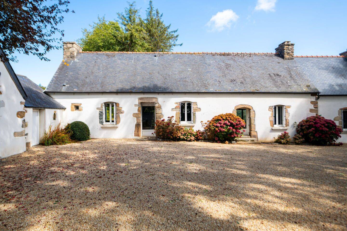 Maison 6 pièces 123 m² · à Plougrescant · 123 m² · 724 500 €