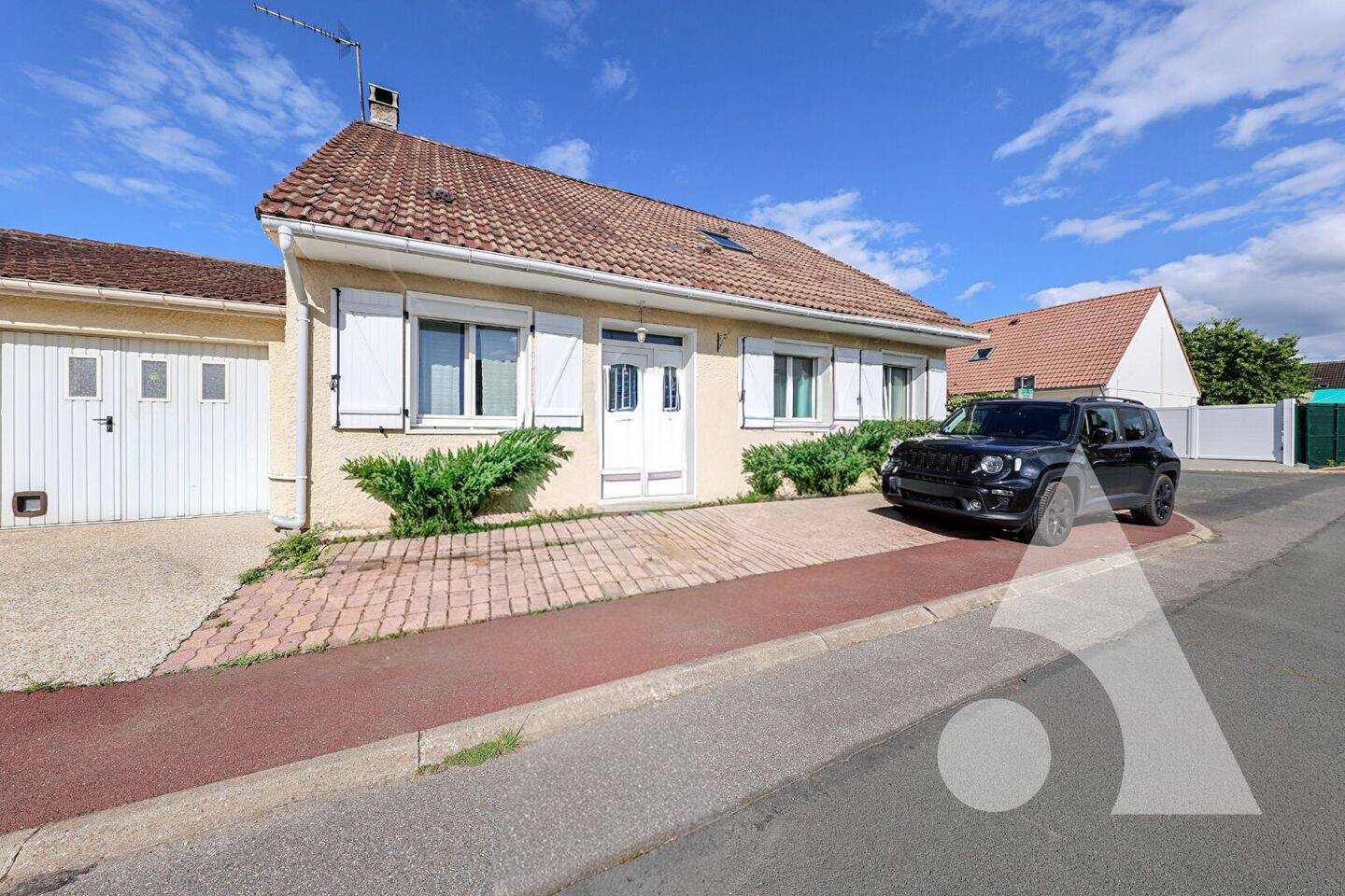 Maison 6 pièces 123 m² · à Saint-Pierre-du-Perray · 123 m² · 392 000 €