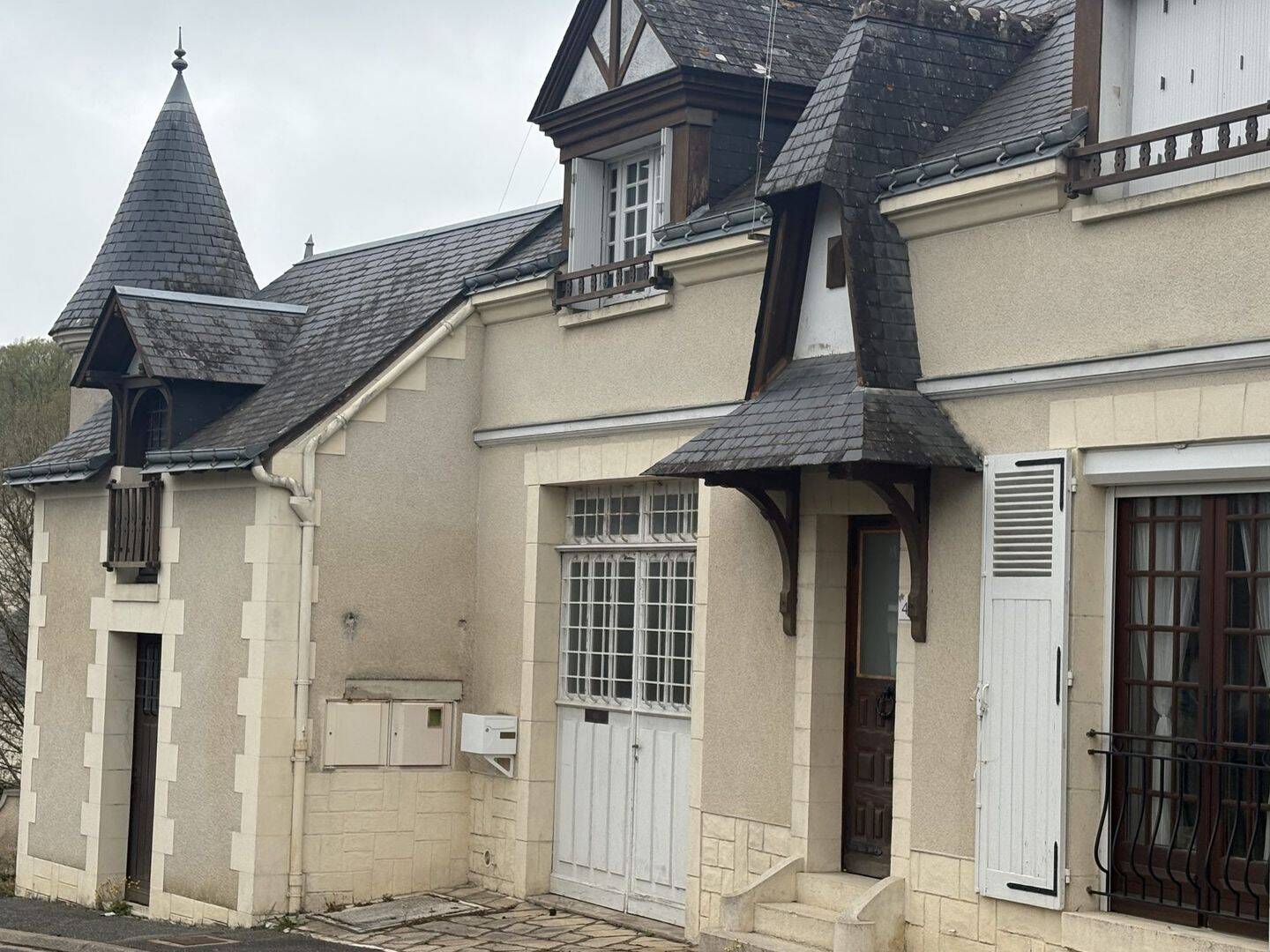Maison 5 pièces 120 m² · à Saint-Ouen-les-Vignes · 120 m² · 220 000 €