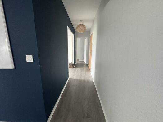 Espace bureau à louer 1 110 € 85 m² de bureaux divisible jusqu'à 85 m² Grammont Tours 37000