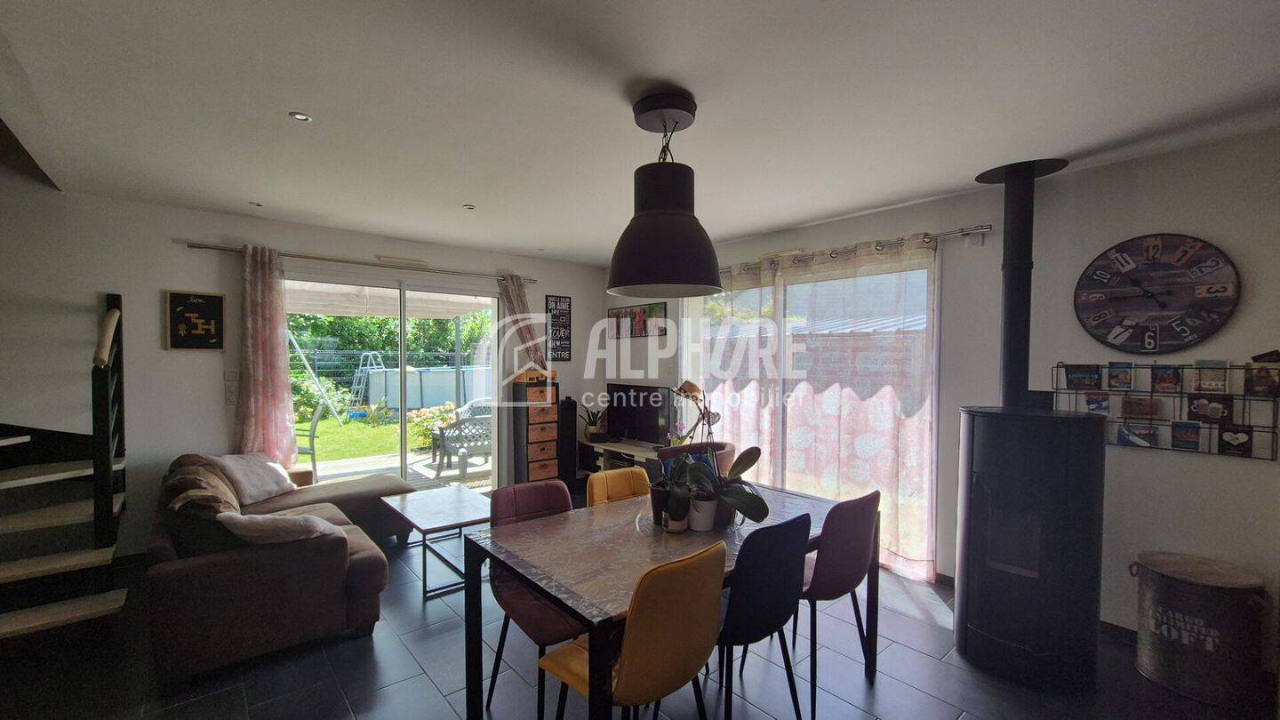 Maison 5 pièces 106 m² · à Saint-Molf · 106 m² · 339 000 €
