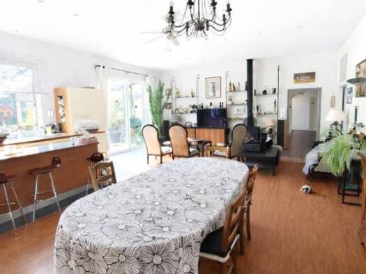 Maison de plain-pied à vendre 549 080 € 6 pièces 3 chambres 220 m² 1 202 m² de terrain Cléguer 56620