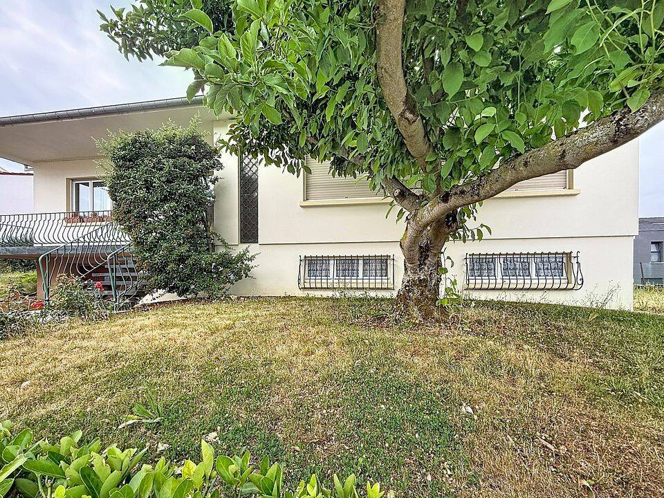 Maison 6 pièces 179 m² · à Bousse · 179,2 m² · 310 000 €