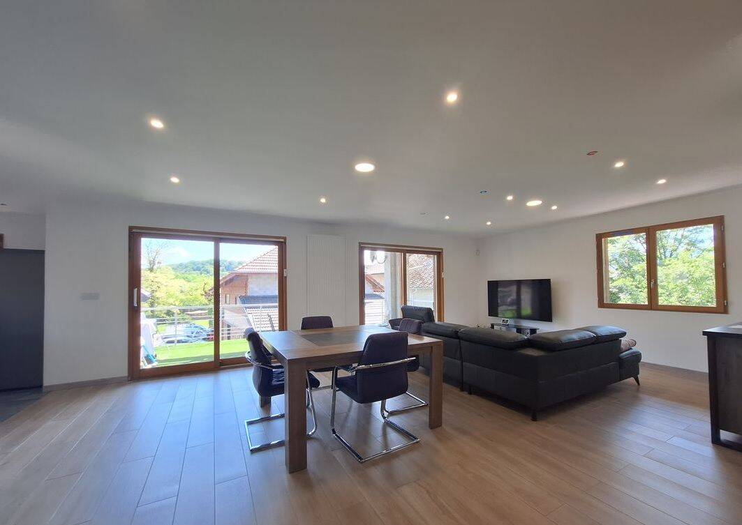 Maison 7 pièces 210 m² · à Hauteville-sur-Fier · 210 m² · 390 000 €