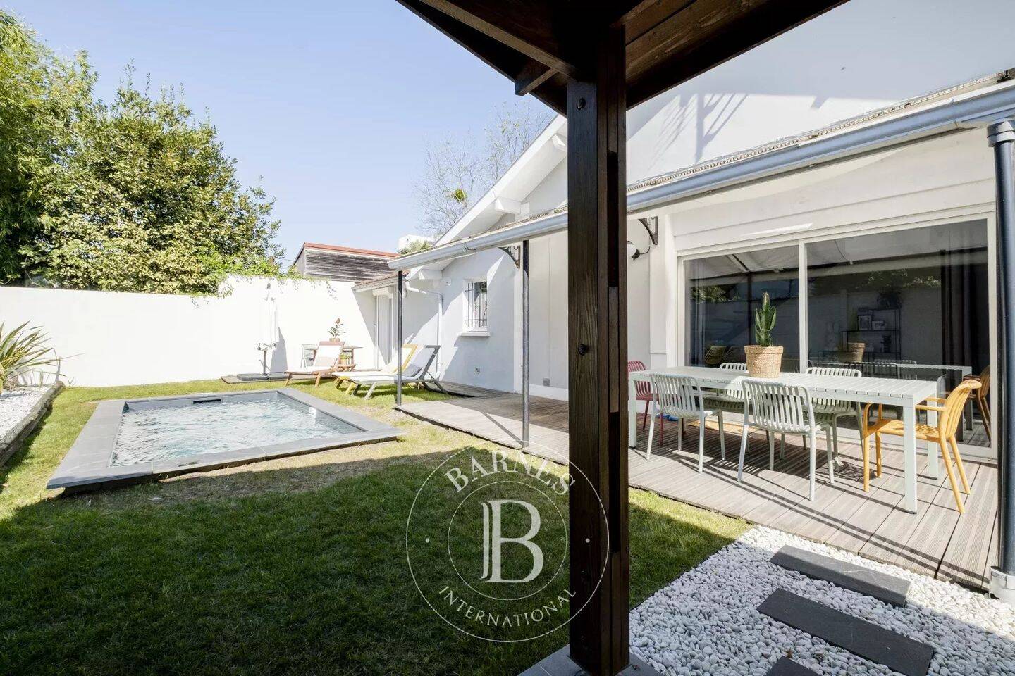 Caudéran Centre - Maison meublée de 107 m² - Jardin - Piscine - — 2
