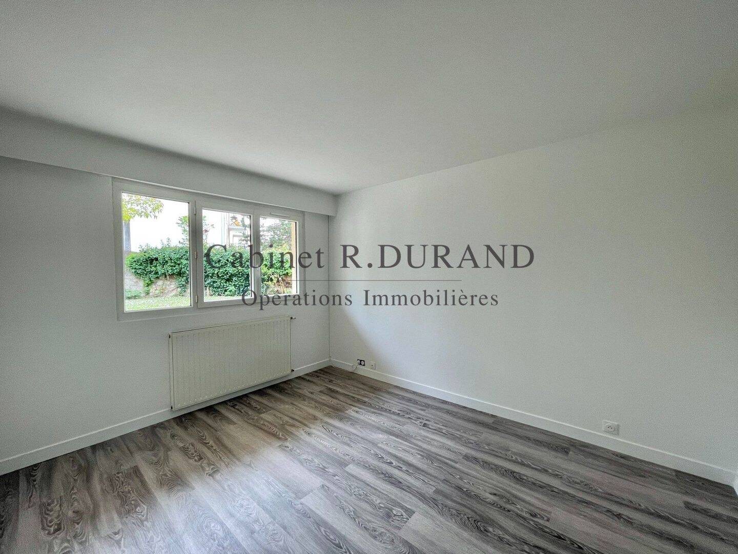 Appartement 1 pièce 28 m² · à La Garenne-Colombes · 28,5 m² · 866 €