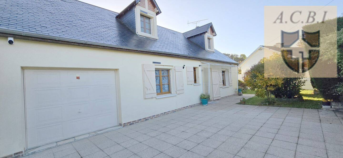 Maison 5 pièces 157 m² · à Morée · 156,8 m² · 210 000 €