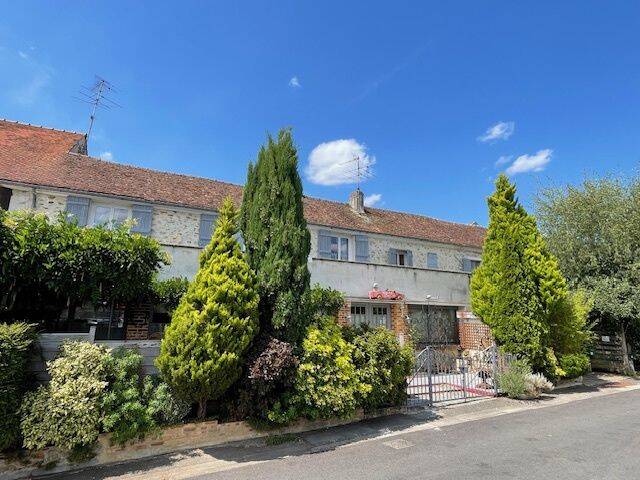 Maison 5 pièces 210 m² · à Rebais · 210 m² · 210 000 €