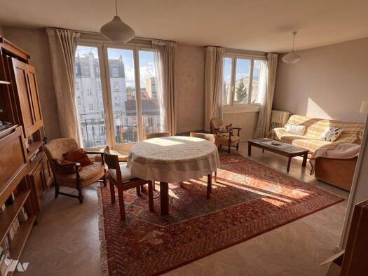 Appartement à vendre 273 000 € 3 pièces 2 chambres 73 m² 4ème étage Le Perreux-sur-Marne 94170