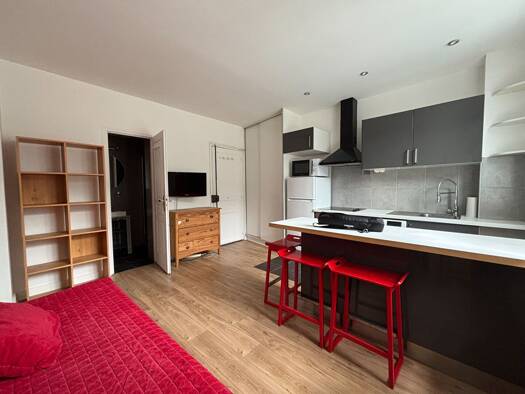 Appartement à vendre 270 300 € 2 pièces 1 chambre 29 m² RDC/6 Croulebarbe Paris 13ème arrondissement 75013