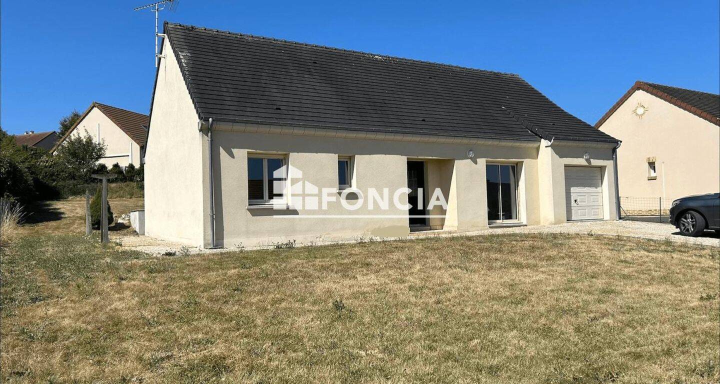 Maison 4 pièces 99 m² · à Châtillon-sur-Loire · 98,8 m² · 830 €/mois
