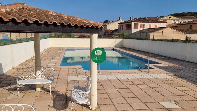 Maison à vendre 222 000 € 3 pièces 2 chambres 32 m² 15 m² de terrain La Seyne sur Mer 83500