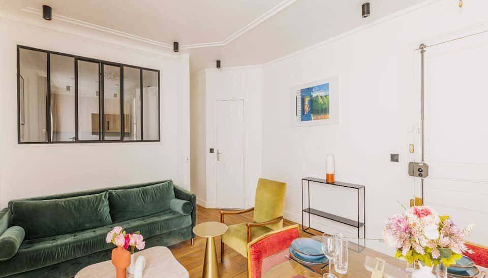 Appartement 1 pièce 50 m² · à Paris 16ème Arrondissement · 50 m² · 3 763 €
