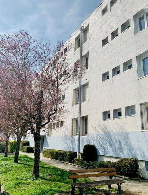 Appartement 4 pièces 71 m² · à Seurre · 71 m² · 692 €/mois