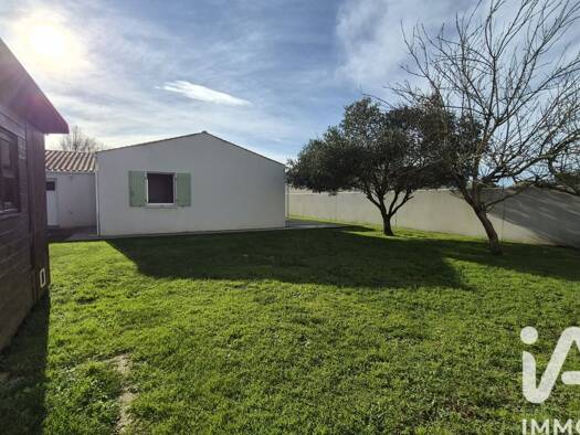 Maison de plain-pied à vendre 297 000 € 5 pièces 3 chambres 91 m² 456 m² de terrain La Beaume-Avant Garde Rochefort 17300