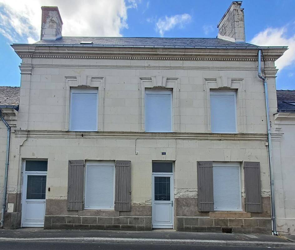 Maison 8 pièces 183 m² · à Vernoil-le-Fourrier · 183 m² · 209 500 €