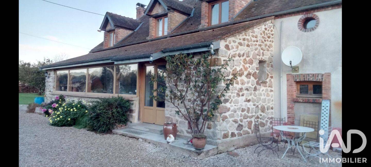 Maison 7 pièces 208 m² · à Saint-Valérien · 208 m² · 360 000 €