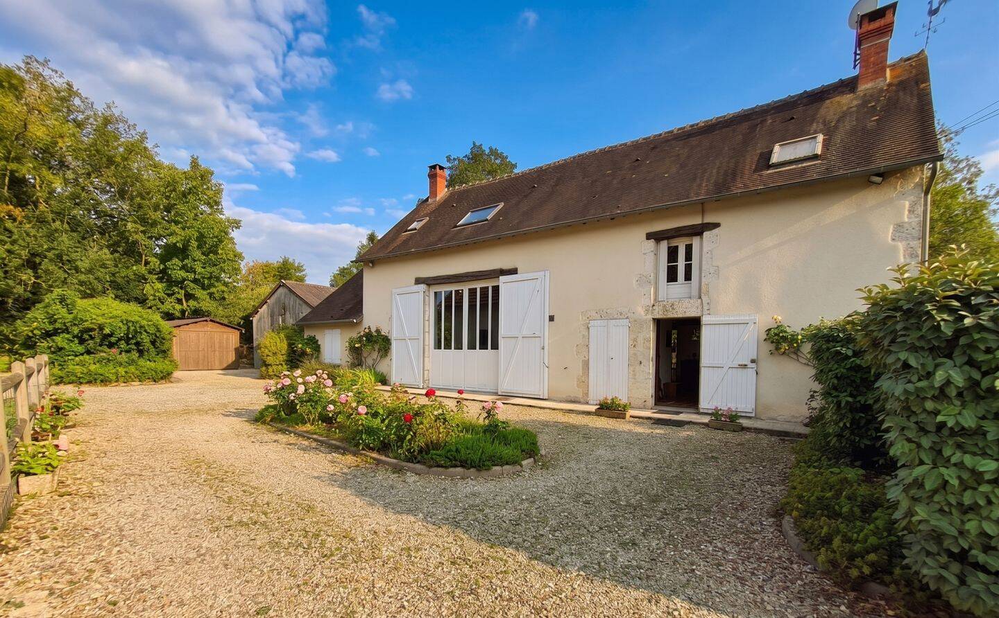 Maison 11 pièces 235 m² · à Beaulieu-sur-Loire · 235 m² · 249 000 €