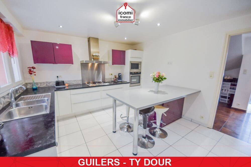 Maison 8 pièces 135 m² · à Guilers · 135 m² · 372 000 €